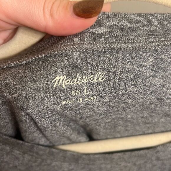 ✨Madewell Knot-Front Grey Sz Large Tee✨ - Picture 5 of 7